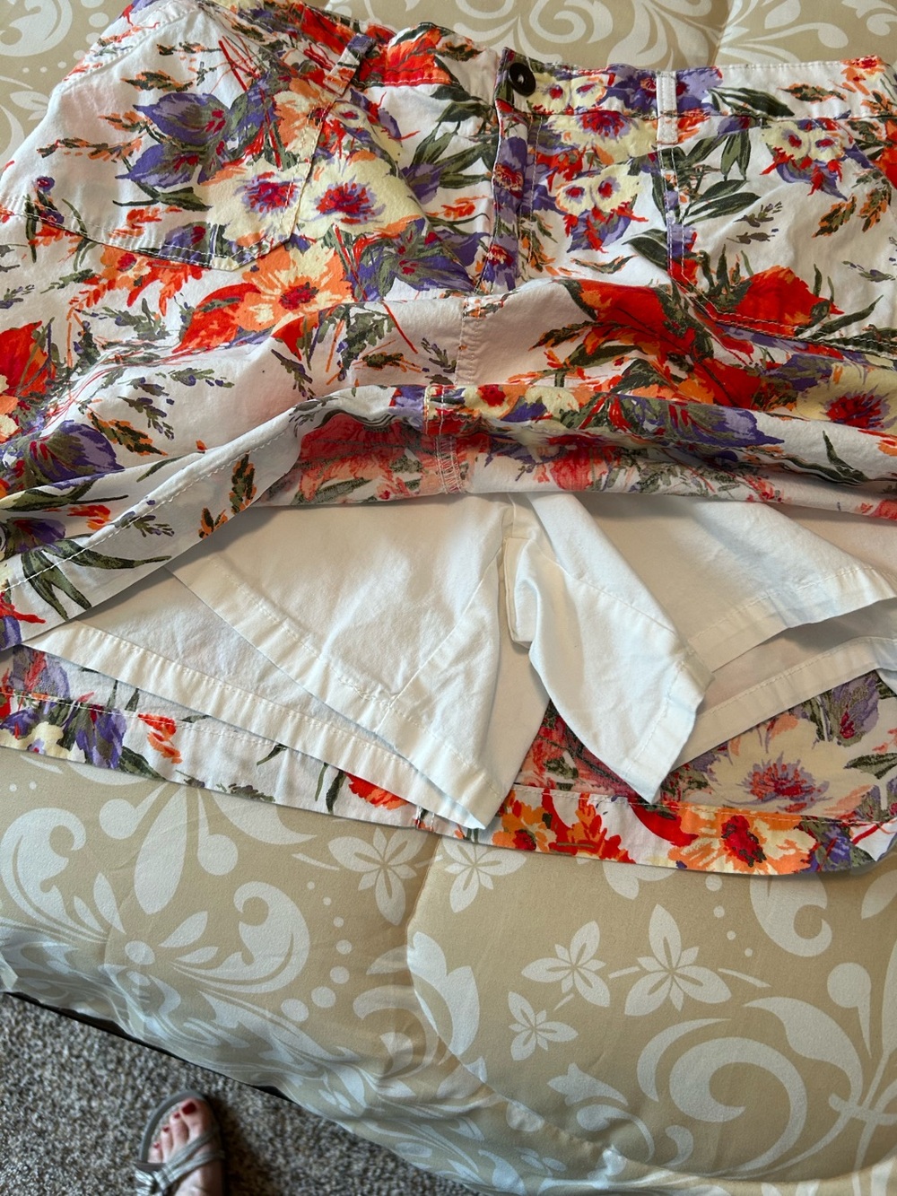 Floral Print Skort in White with Red & Purple Blooms SE